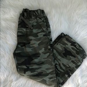 NWOT Boys Gap Camo Pants Size 5